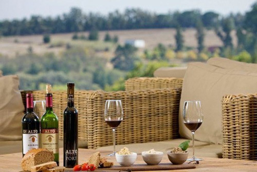 Friday Sunset Rouge Evenings at Alto Estate