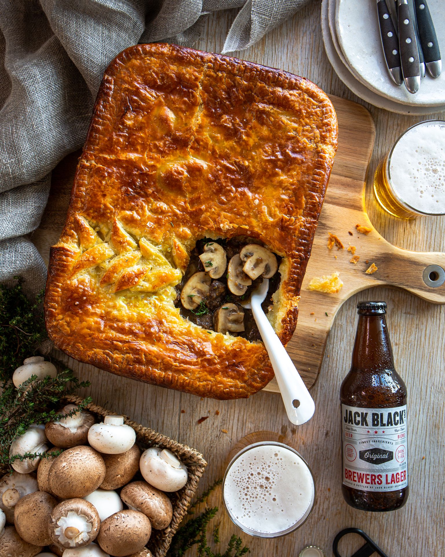You are currently viewing SAMFA Mushroom, Leek & Lager Beef Pie
