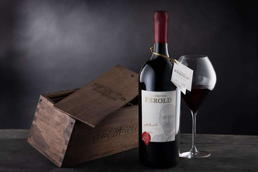 You are currently viewing LIMITED RELEASE OF THE MENTORS PEROLD 2019 MAGNUMS COMMEMORATES SOUTH AFRICAN WINE GIANT